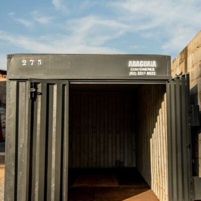 Container marítimo para estoque