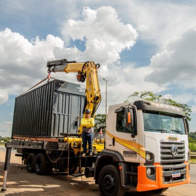 transporte de carga pesada remoção industrial movimentação de carga araguaia guindastes munck goiania goias